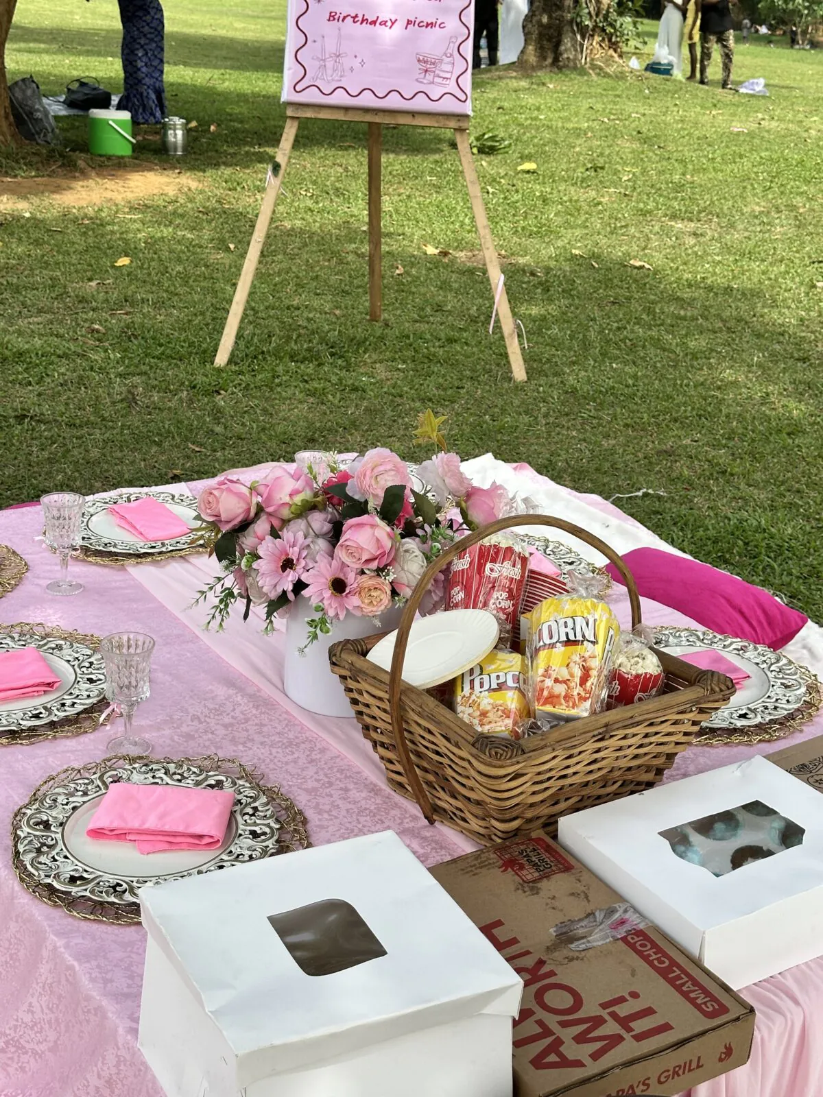 EVENT PLANNER/DECORATOR